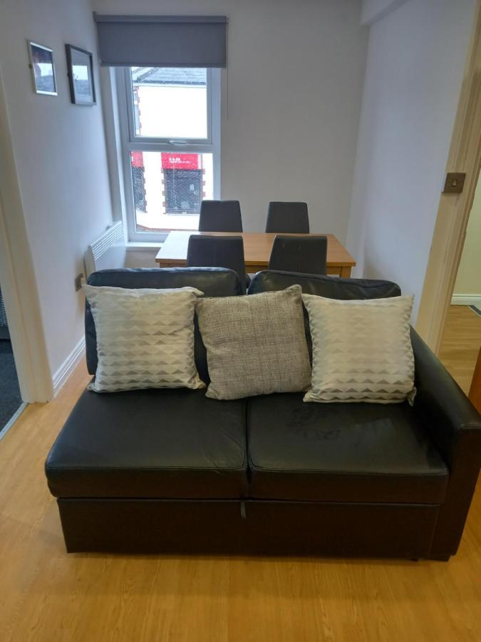 Apartment With Roof Terrace Close To City Centre Cardiff Zewnętrze zdjęcie